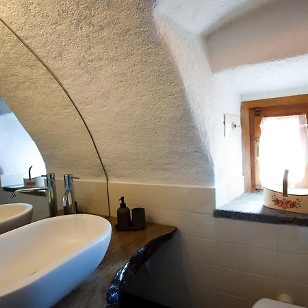 Maison Carre * Rhêmes-Notre-Dame