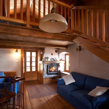 Semesterbostad Maison Carre